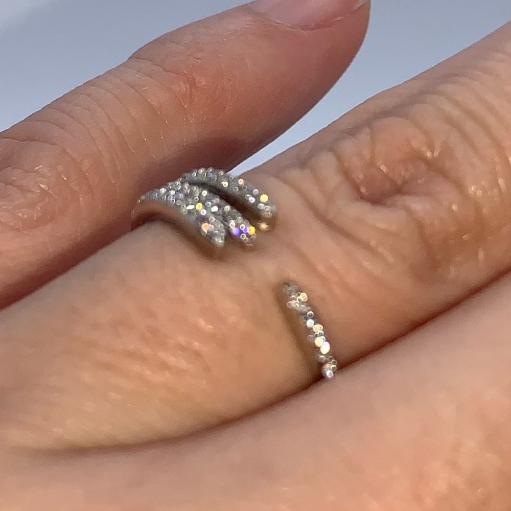 Ring - Picture 3 of 3